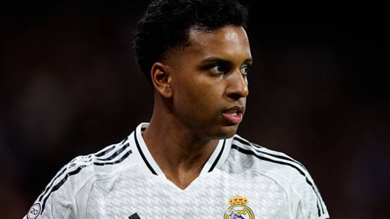 Rodrygo sente desconforto e pode desfalcar o Real na reta final da La Liga Lorena Bueri