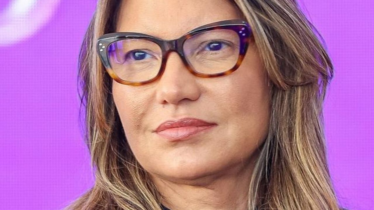AGU dá 24 horas para redes sociais removerem fake news sobre Janja Lorena Bueri