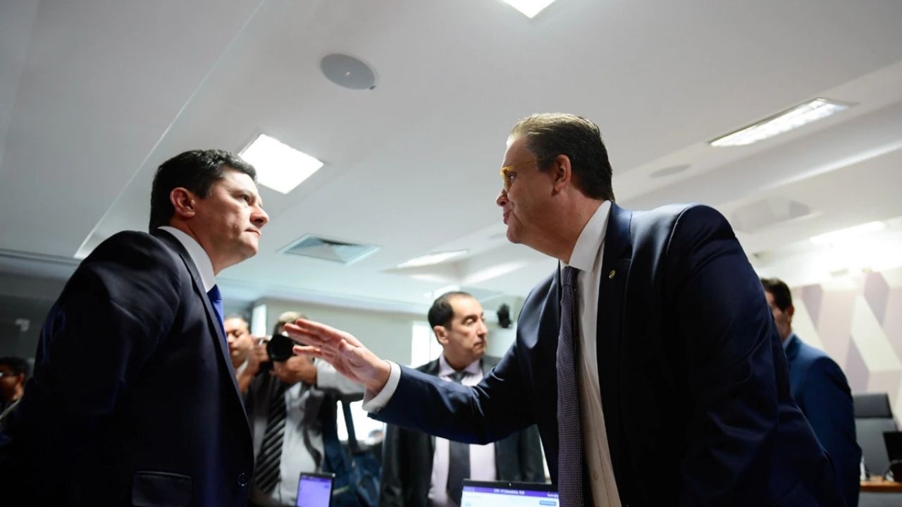 Ministro da Previdência e Sérgio Moro discutem durante audiência sobre fraude no INSS Lorena Bueri