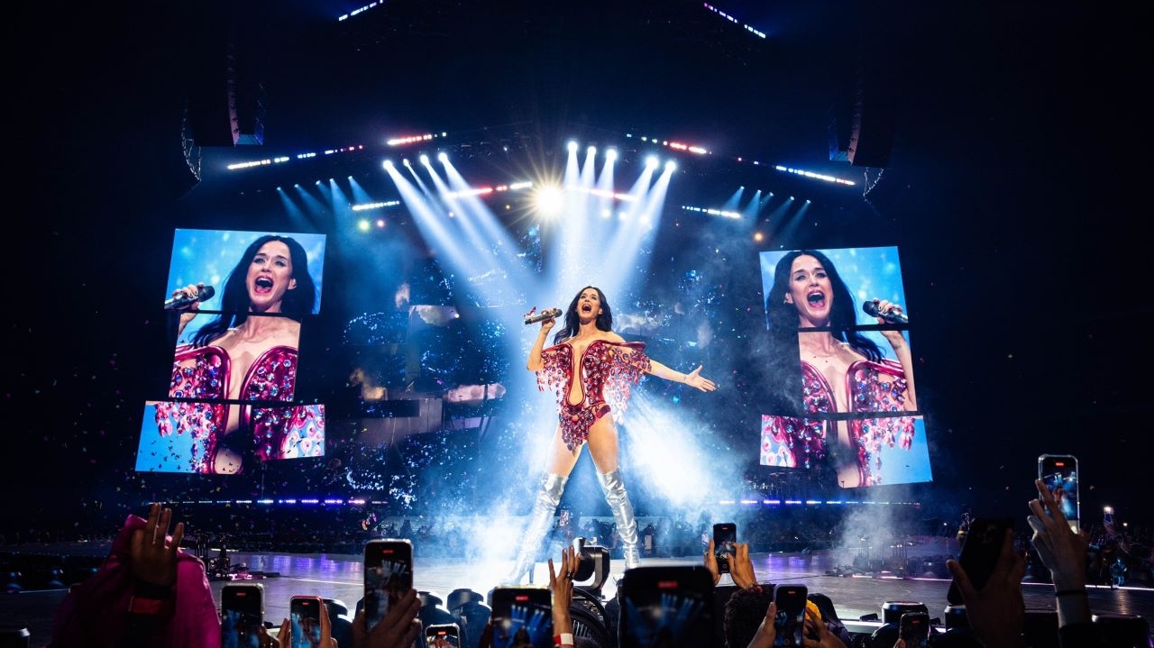 Katy Perry desbanca a queridinha do momento Sabrina Carpenter em números no Spotify Lorena Bueri
