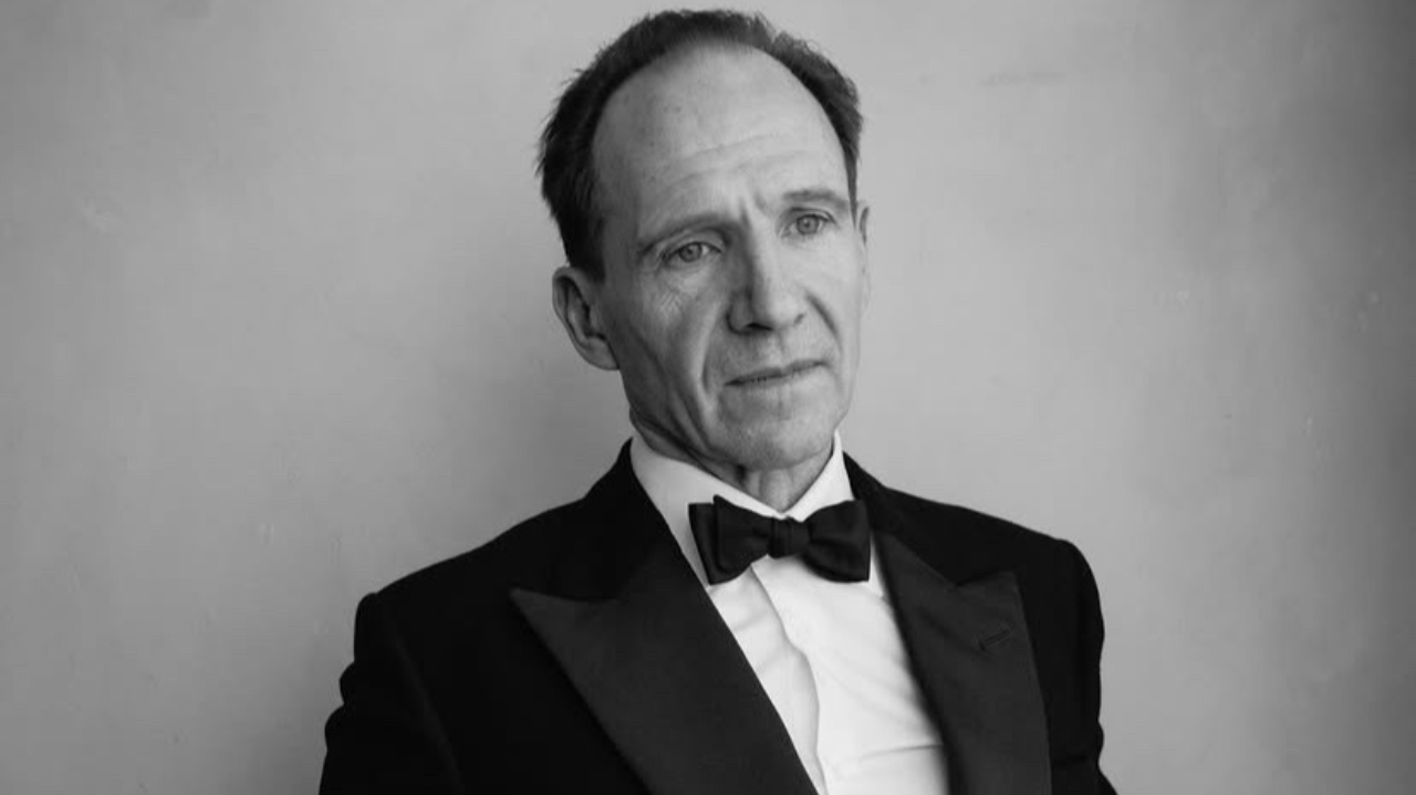Ralph Fiennes é anunciado como o intérprete do presidente Snow na franquia 'Jogos Vorazes' Lorena Bueri