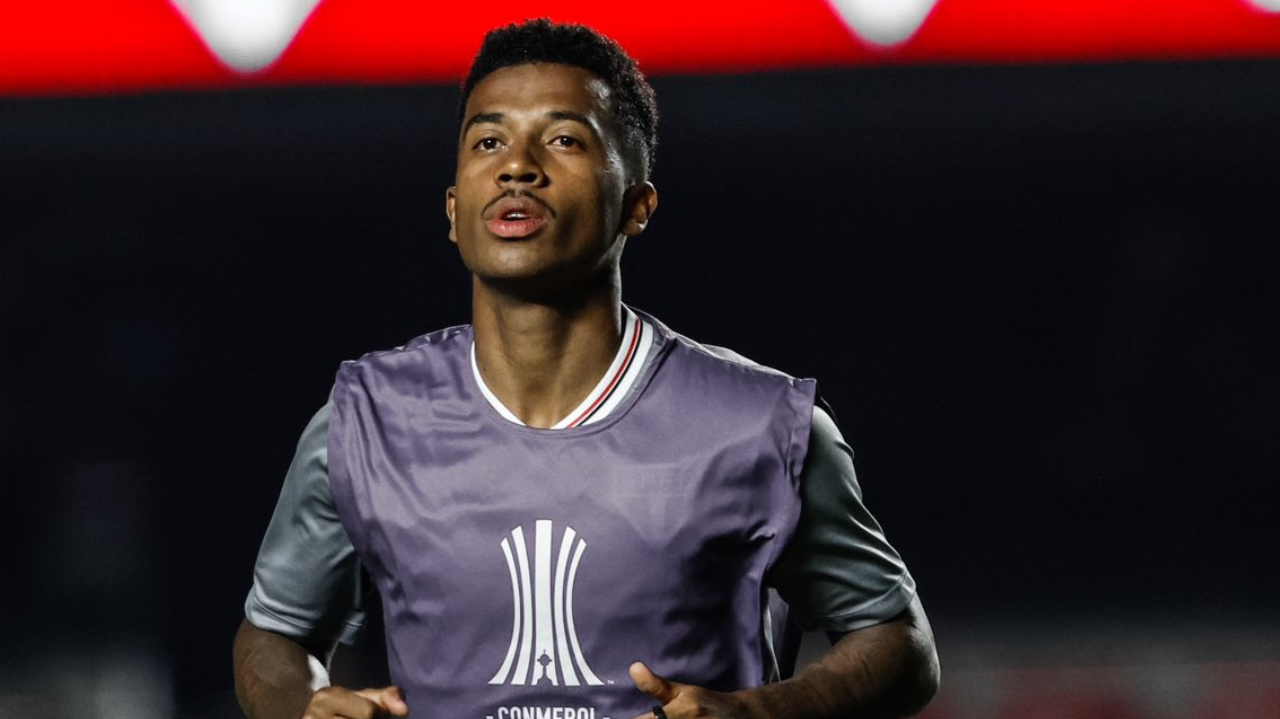 Marcos Antônio sai lesionado e preocupa Zubeldía no São Paulo  Lorena Bueri