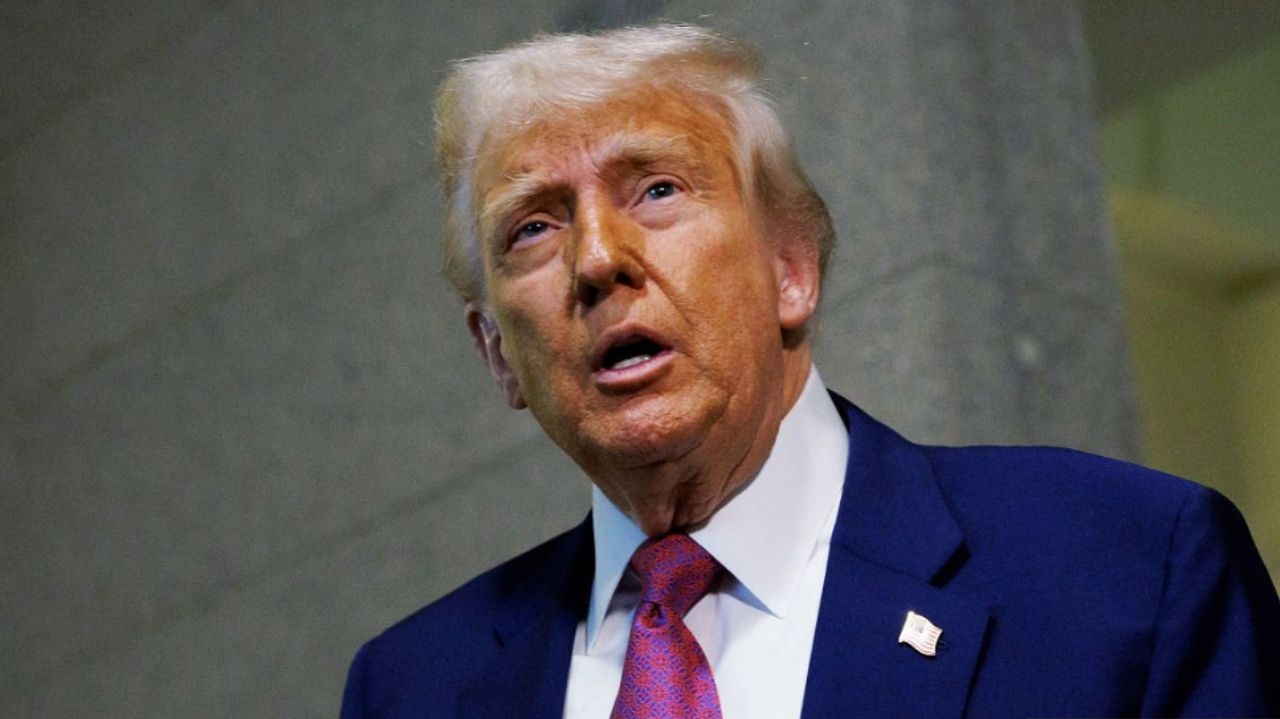  Trump acusa Kamala Harris de pagar US$ 11 milhões a Beyoncé por apoio eleitoral Lorena Bueri
