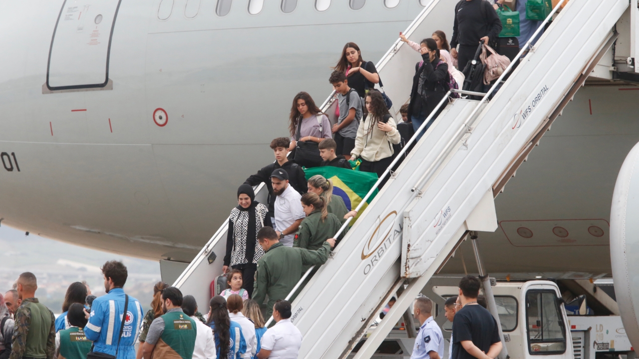 Nova repatriação leva grupo de brasileiros da Faixa de Gaza ao Brasil em operação sigilosa Lorena Bueri