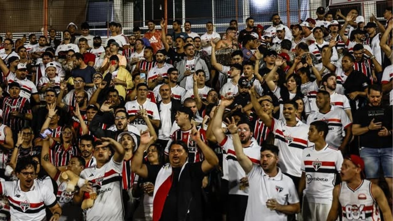 São Paulo volta a vencer o Náutico e se classifica na Copa do Brasil Lorena Bueri