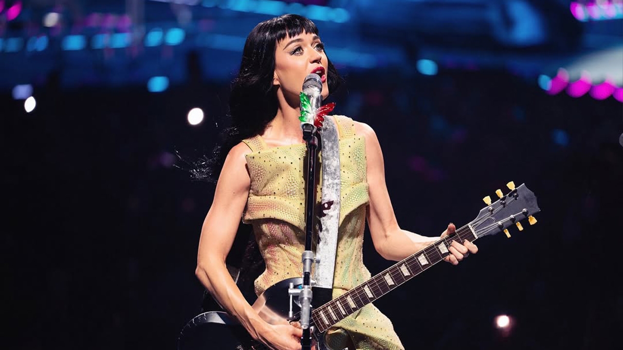 “Ele é meu!”: Katy Perry expõe fã que mandava mensagens a Orlando Bloom Lorena Bueri