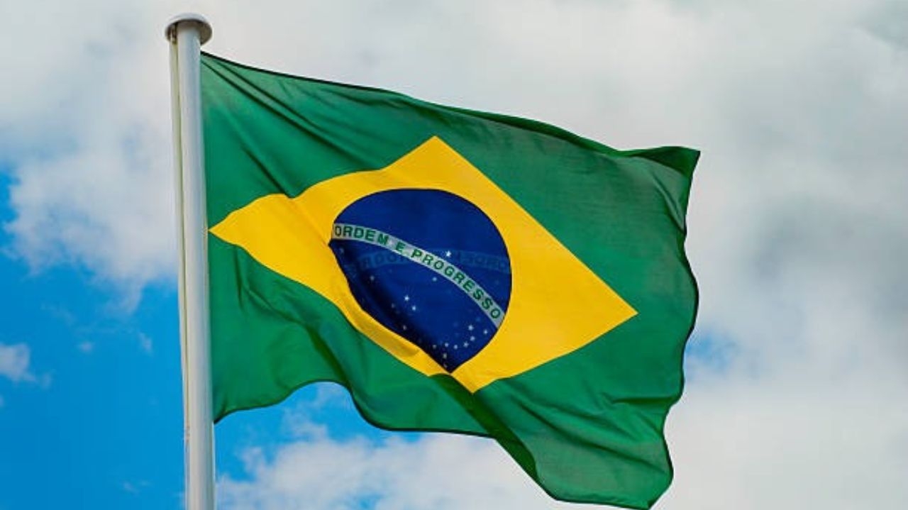 'Espiões russos usaram o Brasil para conseguir identidades novas' publica jornal Americano Lorena Bueri