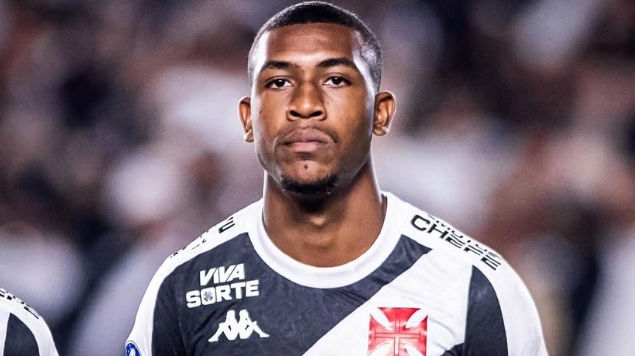 Rayan se consolida no Vasco e se torna peça fundamental no projeto de Fernando Diniz Lorena Bueri