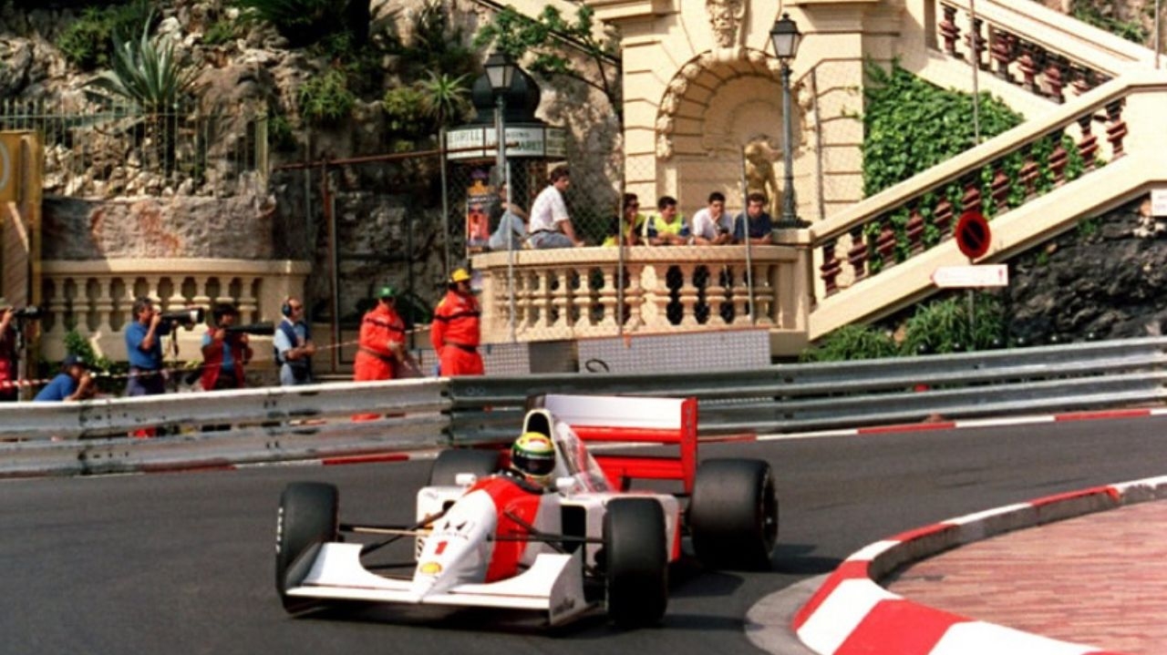 Legado eterno: pilotos exaltam presença simbólica de Senna em Monte Carlo Lorena Bueri