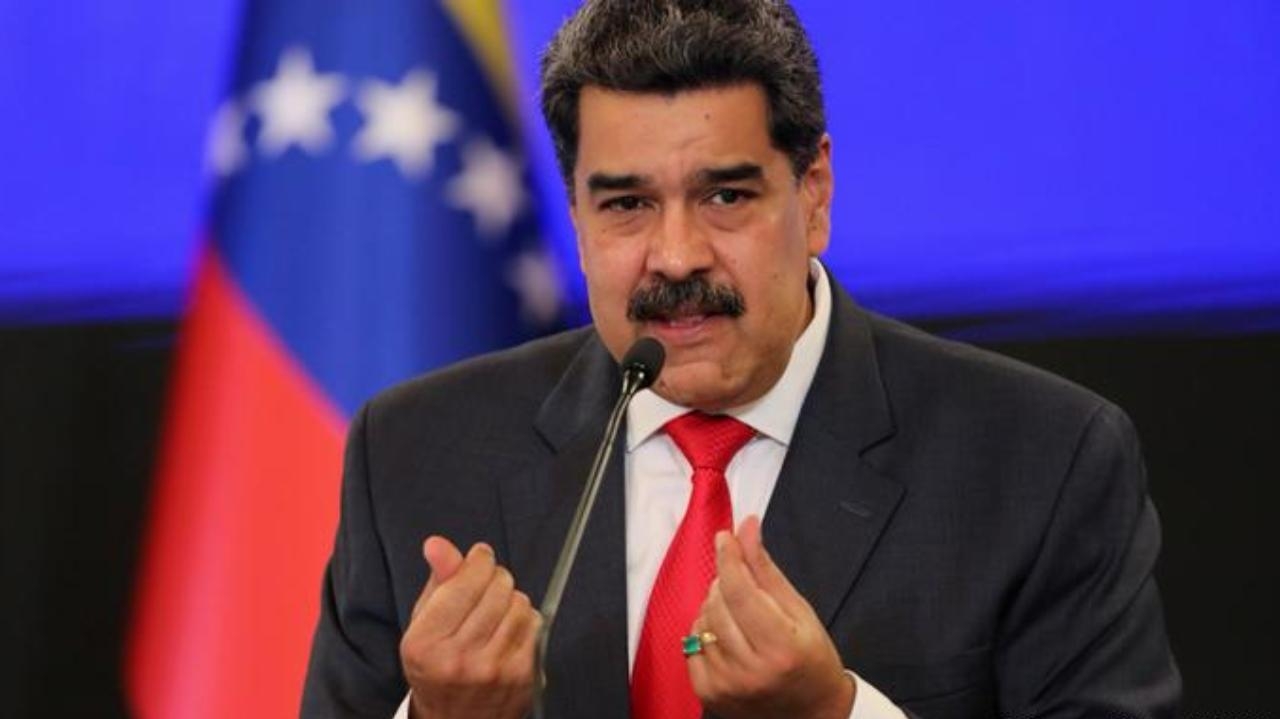 Opositores venezuelanos fogem para os EUA em operação secreta Lorena Bueri