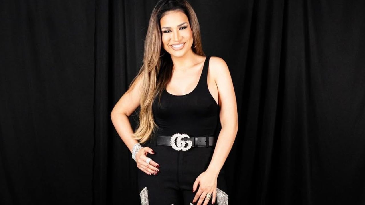 Simone Mendes se emociona ao realizar show com problemas na voz Lorena Bueri