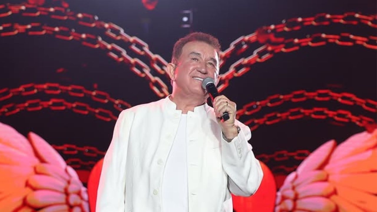 Amado Batista fala que diferença de idade com Calita Franciele não faz diferença no amor deles Lorena Bueri