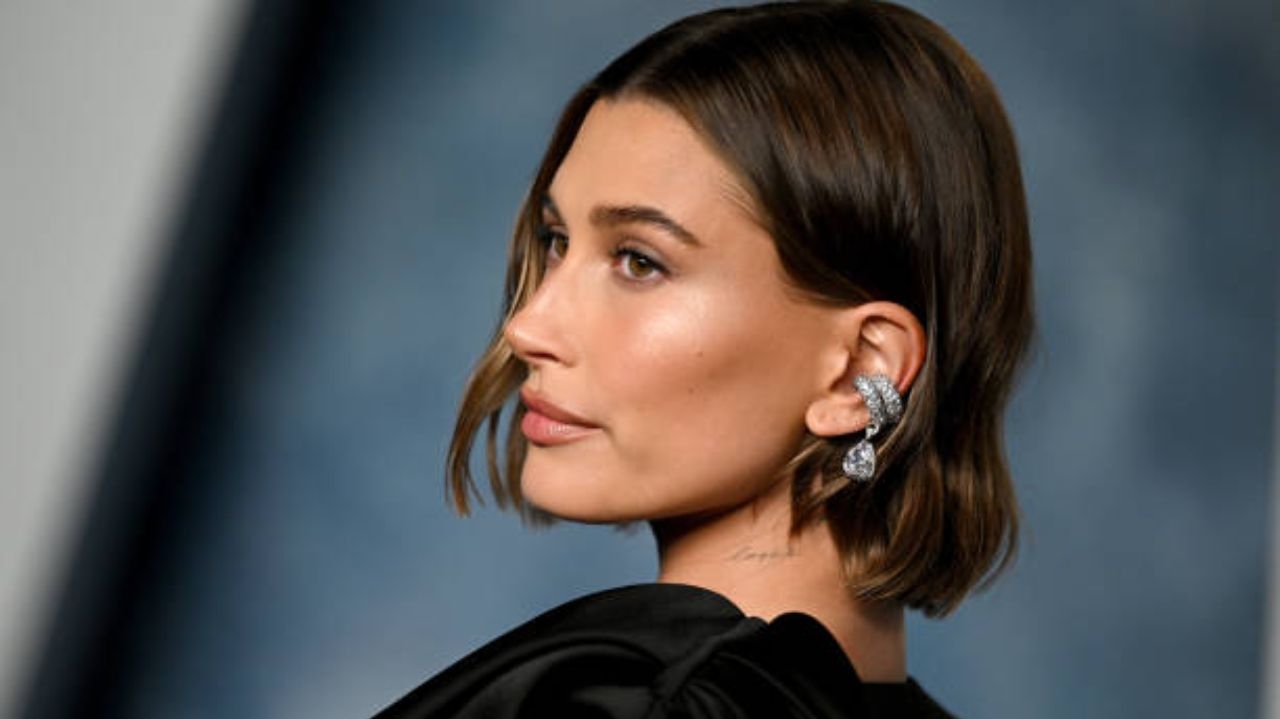 Por trás da venda da Rhode: Hailey Bieber permanece no comando criativo Lorena Bueri