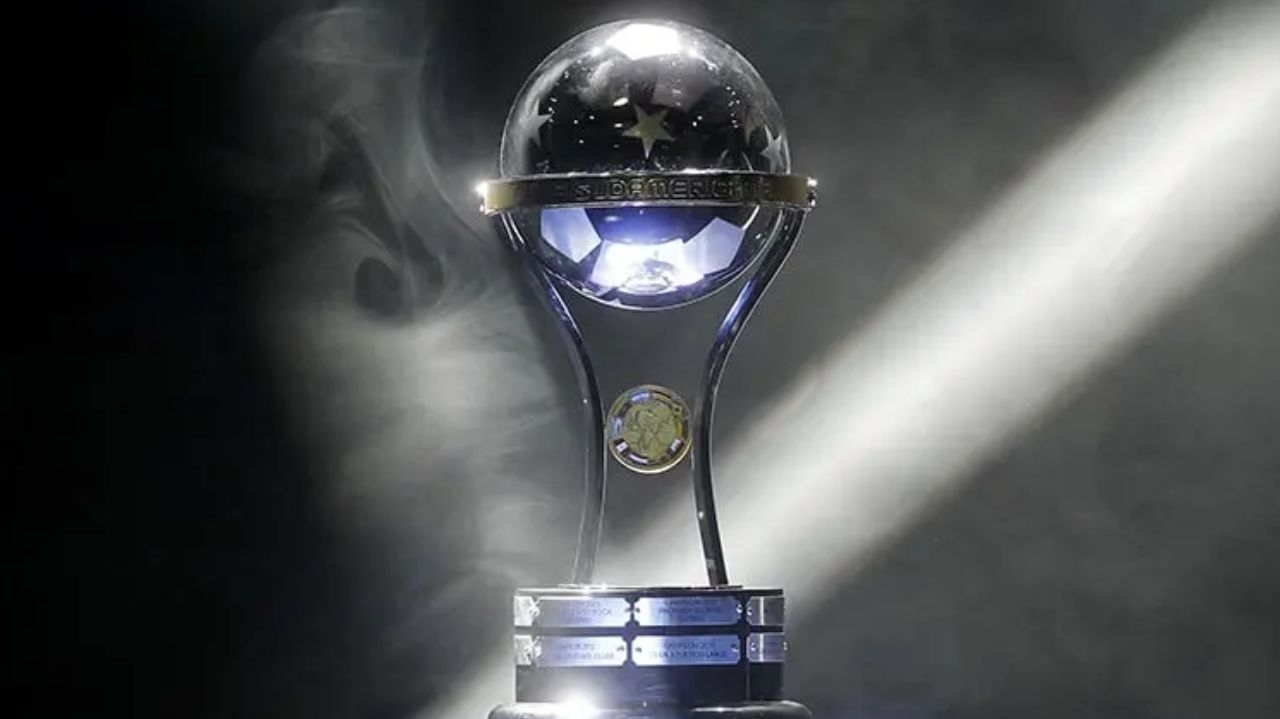Copa Sul -Americana tem confrontos da fase de playoffs definidos Lorena Bueri