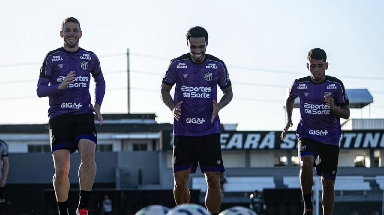 Ceará enfrenta Atlético-MG com uma das melhores defesas do Brasileirão Lorena Bueri