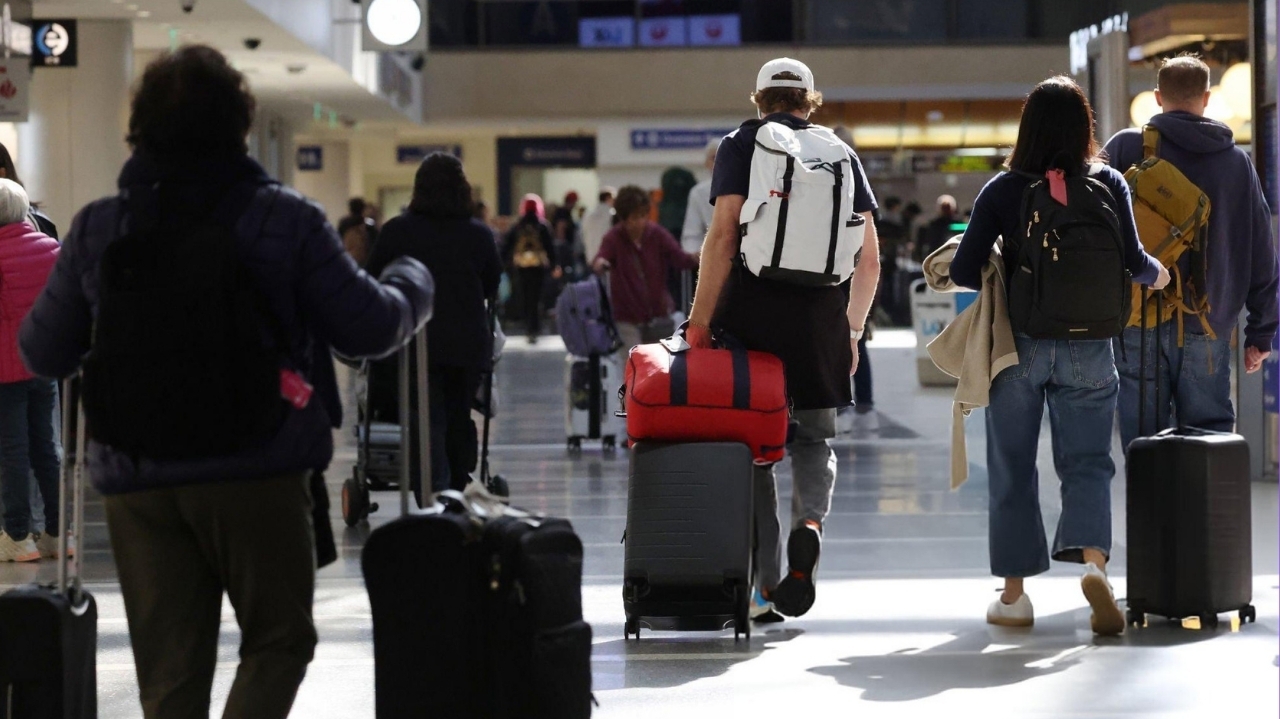 Embaixada americana faz alertas sobre viagens ao Brasil Lorena Bueri