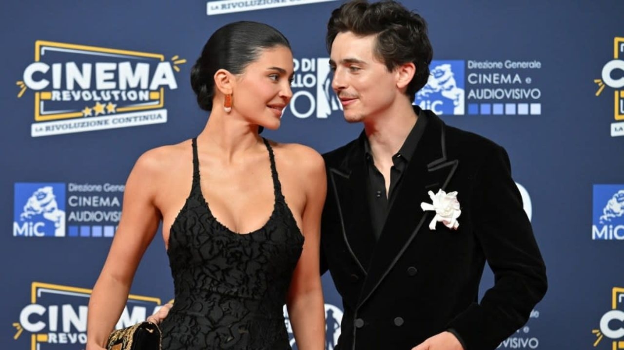 Kylie Jenner e Timothée Chalamet mostram como misturar estilos com personalidade Lorena Bueri