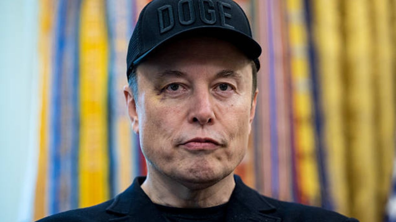 Elon Musk critica duramente o projeto de lei orçamentária de Trump Lorena Bueri