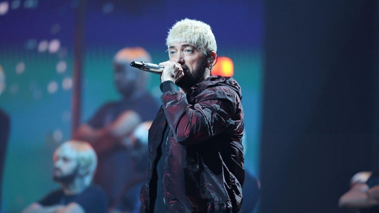 Eminem processa em R$600 milhões a empresa dona de Instagram, Whatsapp e Facebook Lorena Bueri