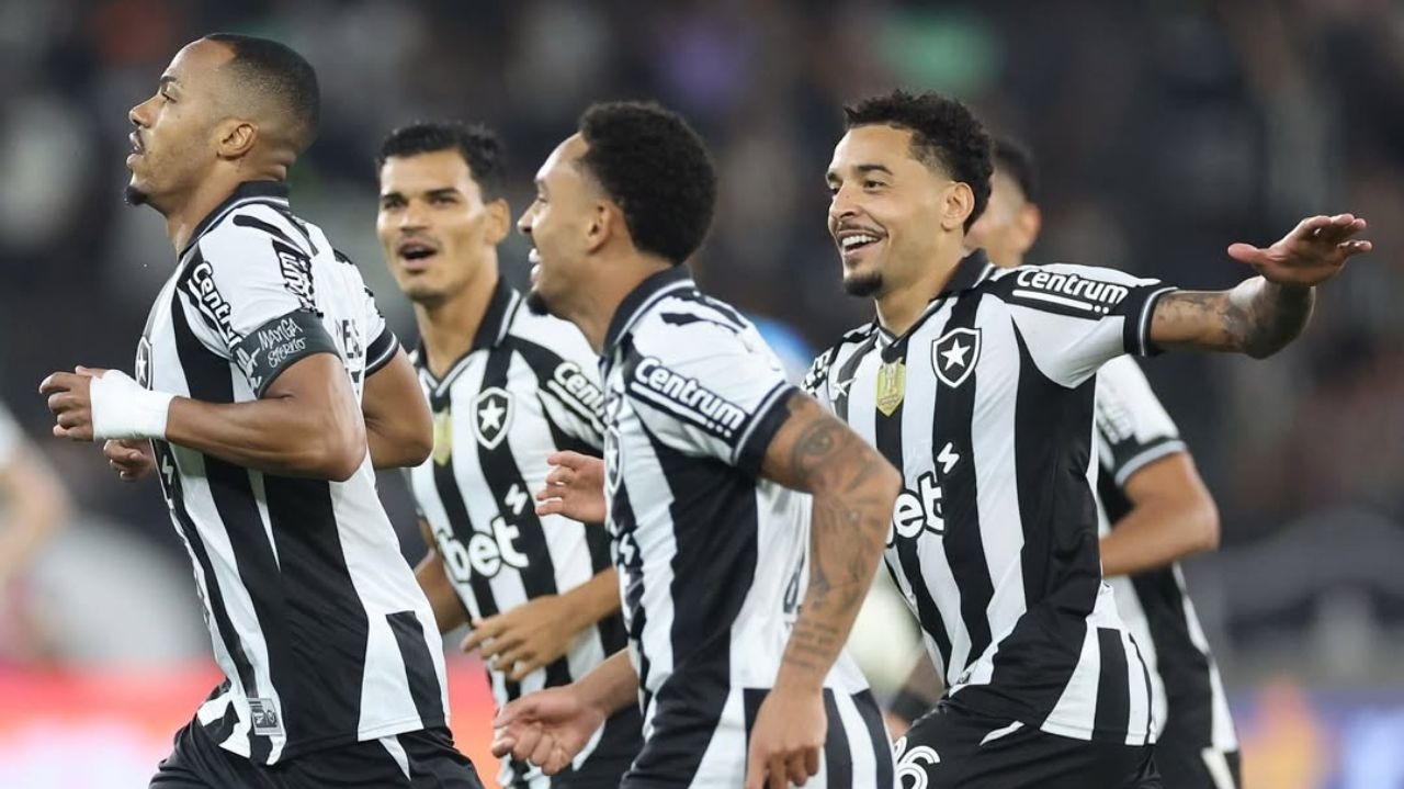 Vivendo seu melhor momento na temporada, Botafogo embarca pronto para Mundial de Clubes Lorena Bueri