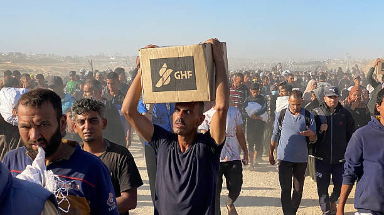 Fundação Humanitária de Gaza divulga abertura de dois centros de distribuição após interrupção  Lorena Bueri
