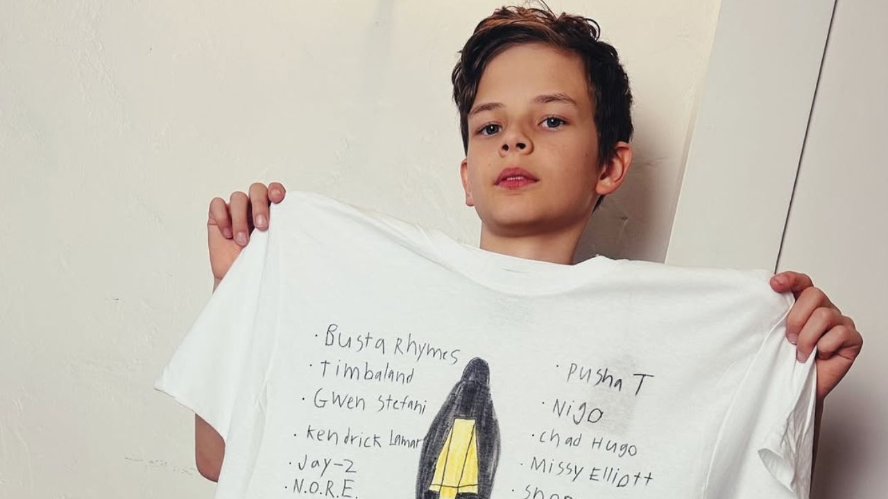 Dylan’s T-shirt Club: Menino de 11 anos transforma camisetas em arte e conquista celebridades Lorena Bueri