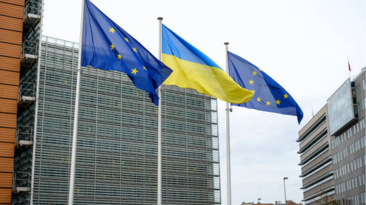 União Europeia reintroduz tarifas agrícolas à Ucrânia retirada no começo da guerra Lorena Bueri