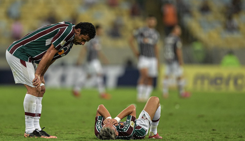 Com pressão da torcida, Fluminense perde para o Fortaleza e fica fora do G-6