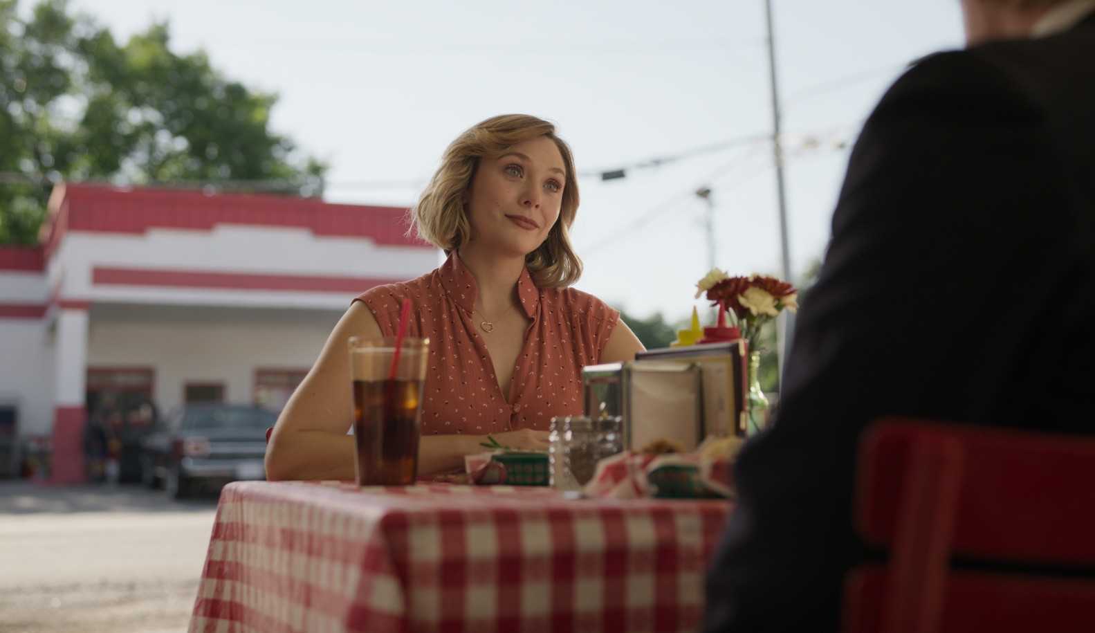 'Love & Death': Elizabeth Olsen ganha destaque nas primeiras imagens da nova produção da HBO Max