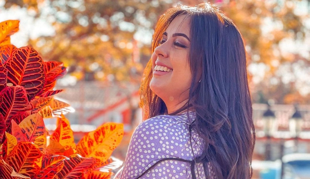 YouTuber e Criadora De Conteúdo, Gisele Bandeira se destaca por sua constância nas redes sociais Lorena Bueri