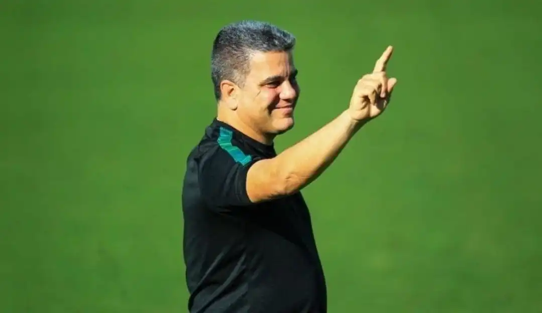 Goiás anuncia a saída do técnico Marcelo Cabo Lorena Bueri