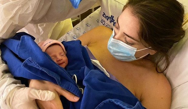 Romana Novais homenageia sua filha Raika no Dia da Prematuridade