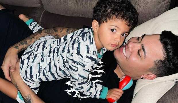 Felipe Araújo sobre expor autismo do filho: “/Romper preconceito”/