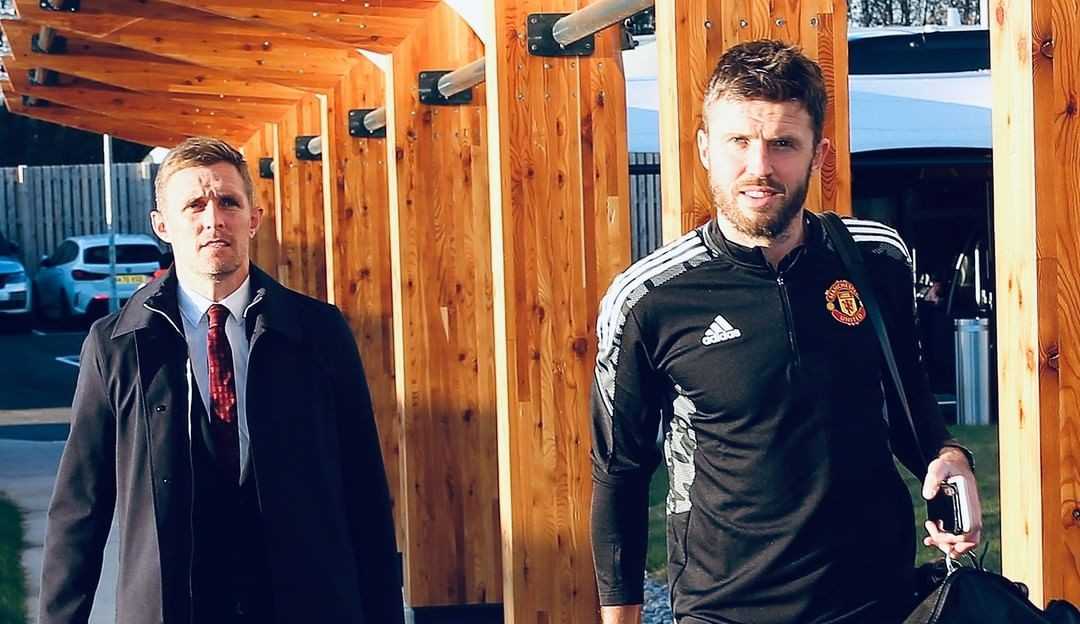 Manchester United bate Villareal mesmo sem técnico