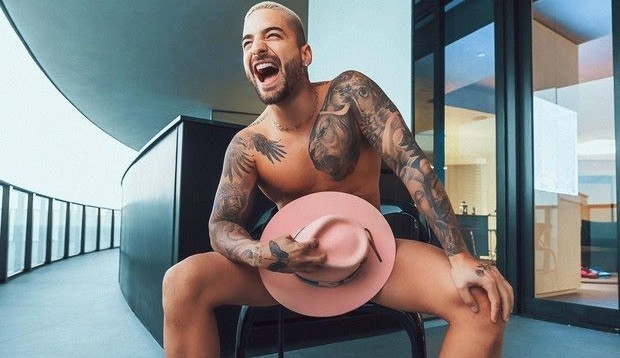 Maluma posta foto nu e leva os fãs à loucura na web