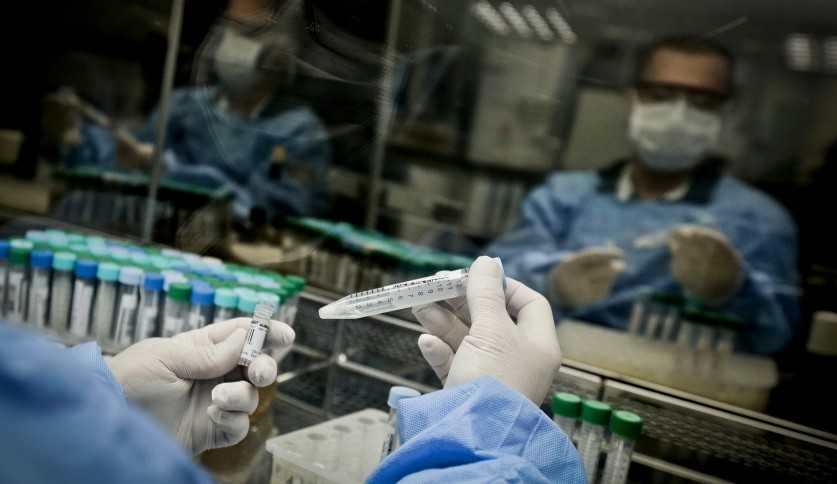 BioNTech, Johnson & Johnson e Moderna no combate a ômicron
