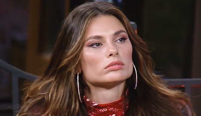 Toalha de Dayane Mello vira pano de chão em ‘A Fazenda 13’