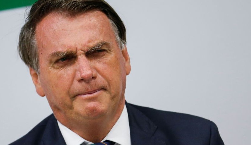 Redução do preço do combustível será automática, afirma Bolsonaro