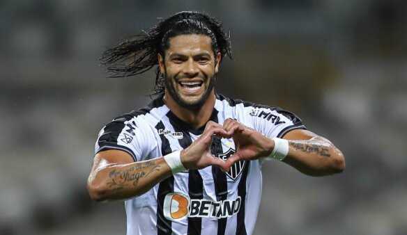 Hulk comemora título brasileiro e se declara ao Atlético Mineiro