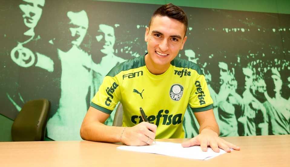 Eduard Atuesta é apresentado no Palmeiras