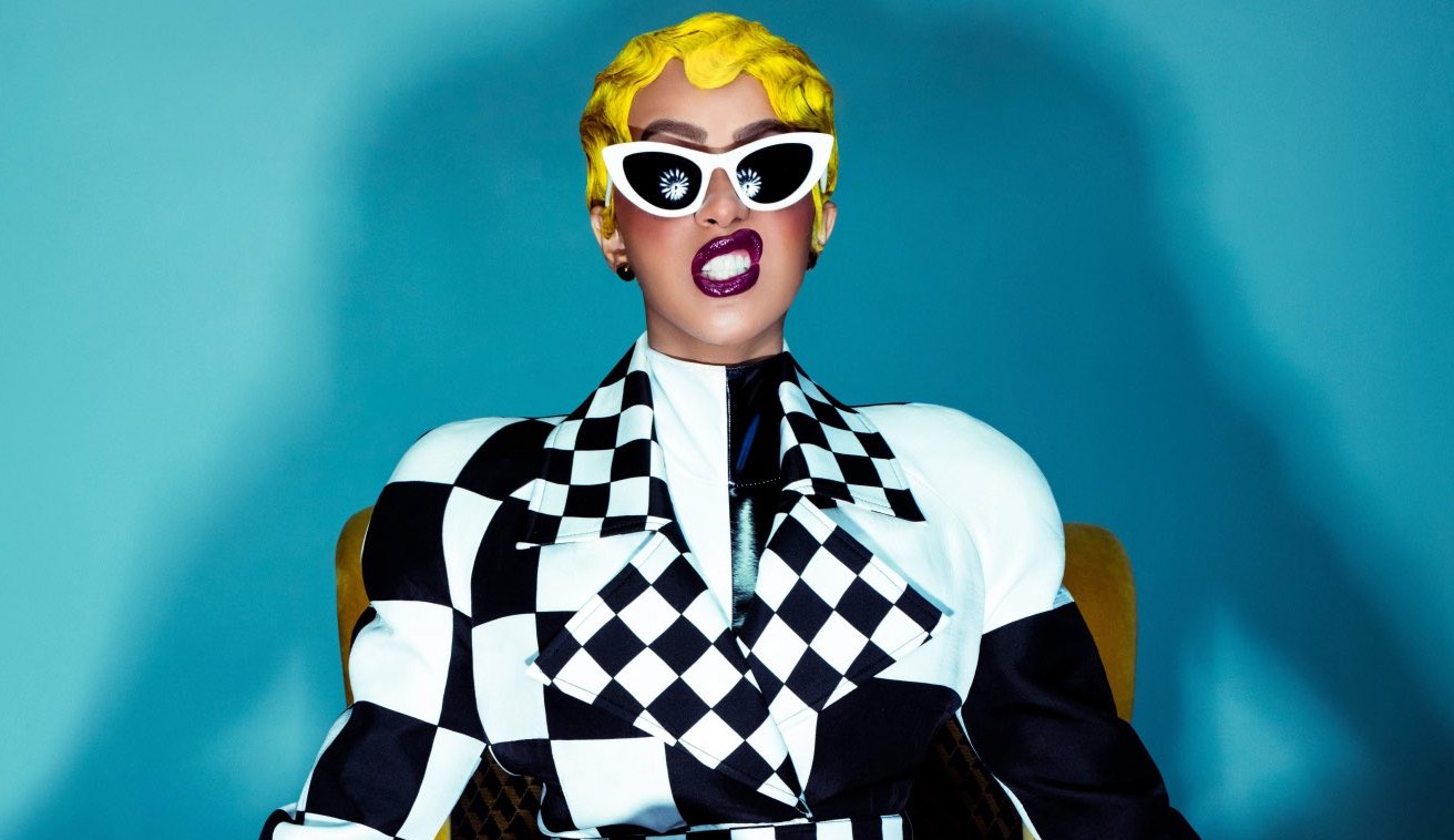 Em live, Cardi B revela plano de lançar um novo álbum já no próximo ano