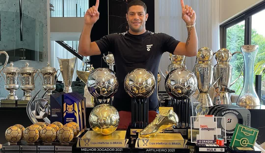 Hulk Paraíba é o atleta mais premiado de 2021 a quantidade de troféus impressiona