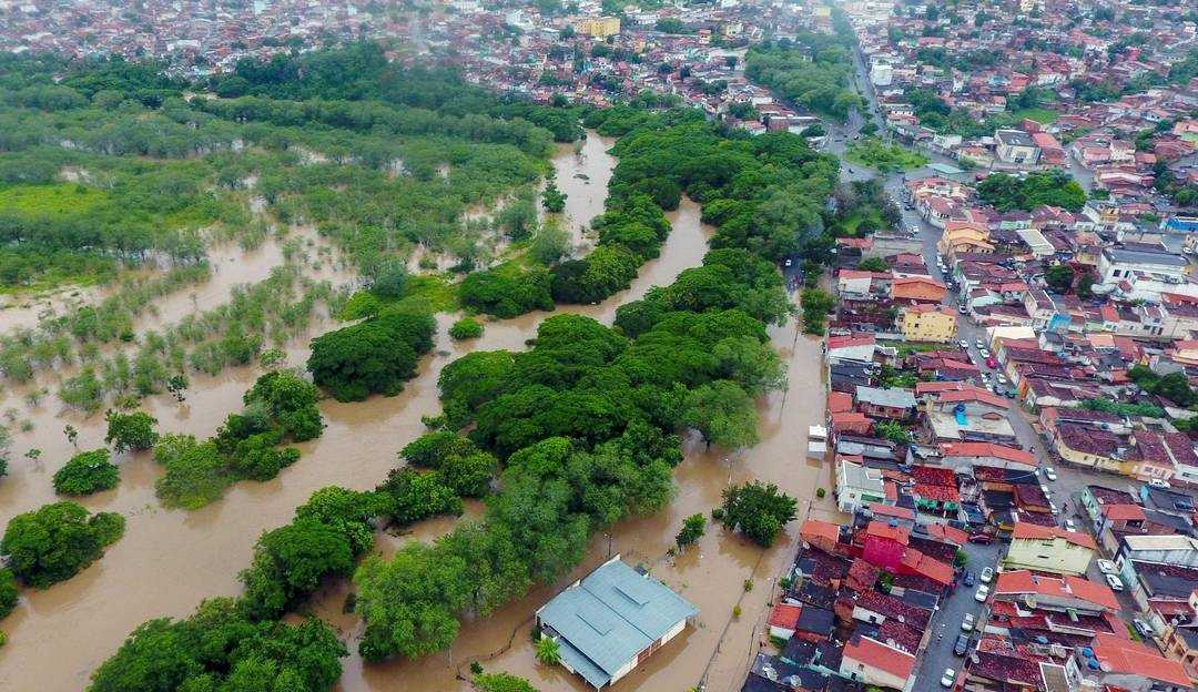 Governo Bolsonaro recusa ajuda oferecida pela Argentina à Bahia