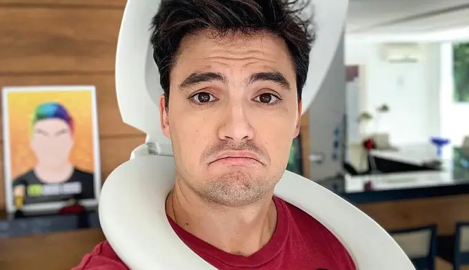 Felipe Neto nega participação no BBB22 e comenta sobre saúde mental
