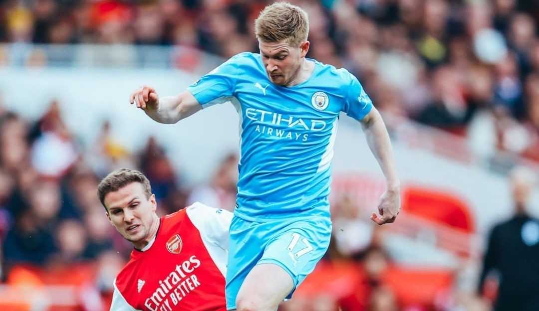 Manchester City ganha do Arsenal nos acréscimos