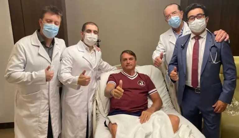 Bolsonaro se recupera e recebe alta depois de ter ficado dois dias internado