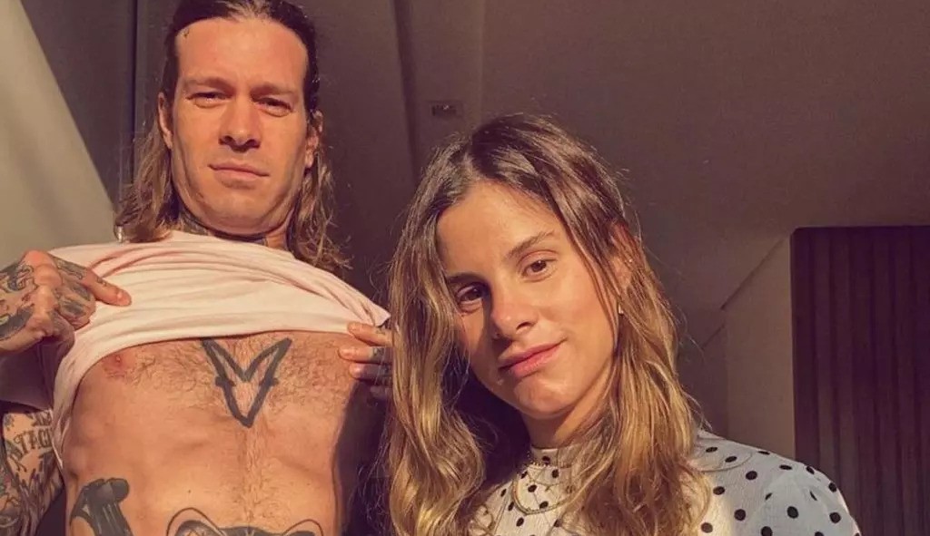 Mateus Verdelho rebate críticas a aparência da esposa