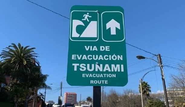 Vulcão Hunga Tonga provoca tsunami no Sul do pacífico