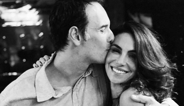 Rodrigo Santoro homenageia a esposa em seu aniversário
