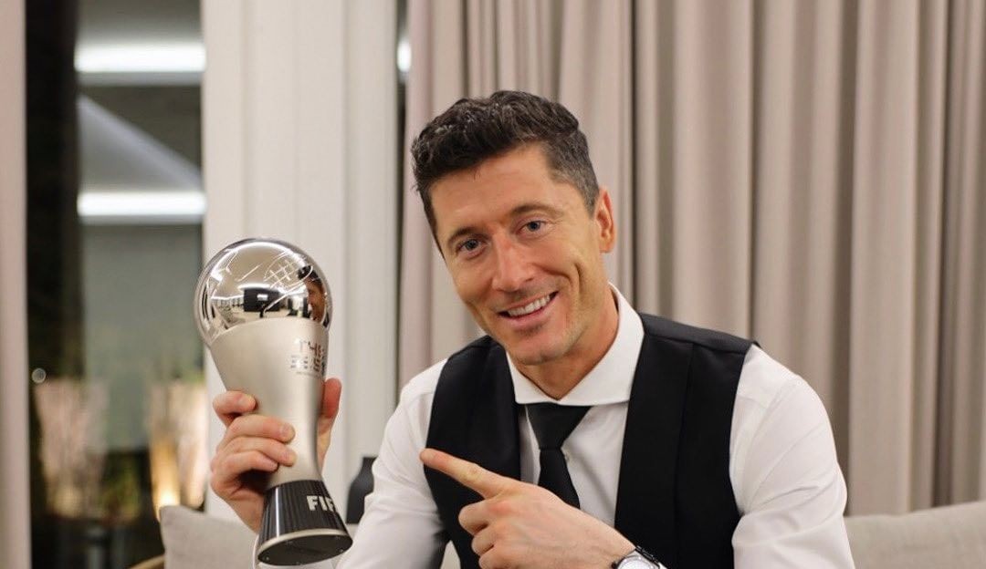 Lewandowski fala em entrevista após ser melhor do mundo